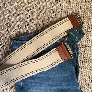 Universal Thread - Stretch Belt